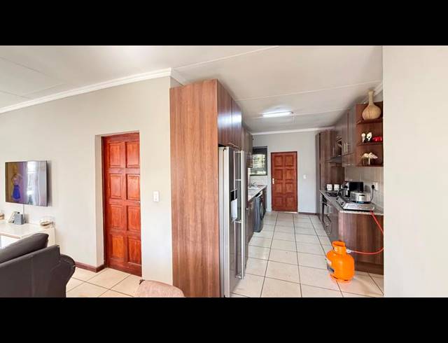 3 BEDROOM TOWNHOUSE FOR SALE IN SAGEWOOD